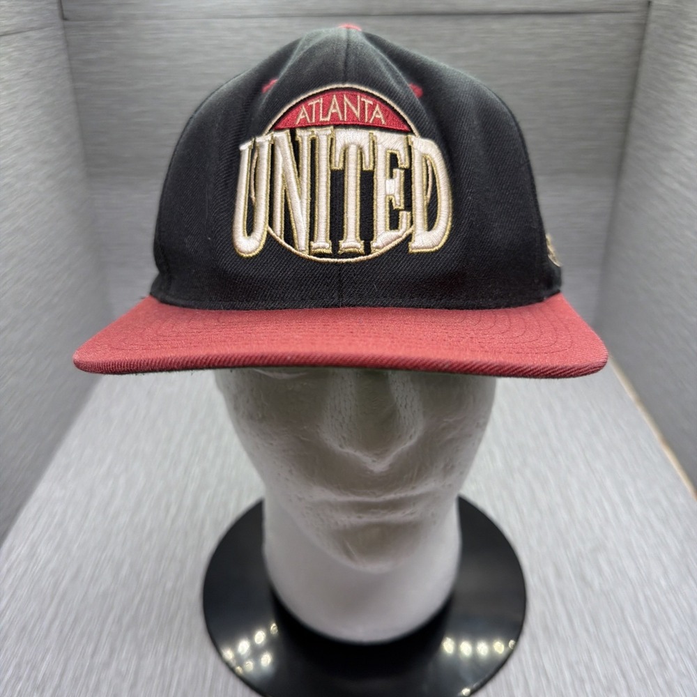 Atlanta United FC Mitchell & Ness Adjustable Snapback Hat MLS Black Red